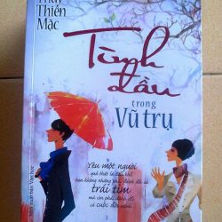 tình đầu trong vũ trụ review